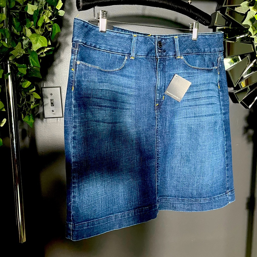 Size 14 Banana Republic Denim Skirt
